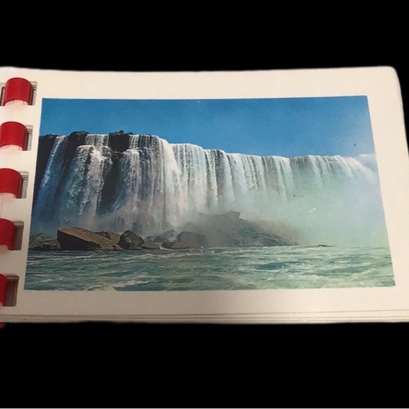 Vintage Picturesque Souvenir Photo Reproductions Booklets, Set of 3 - Picture 10 of 11